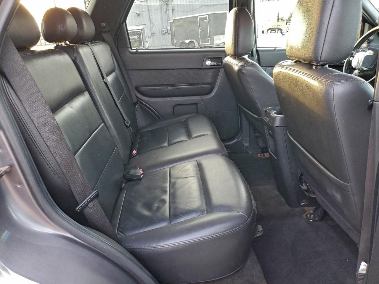 2009 FORD ESCAPE