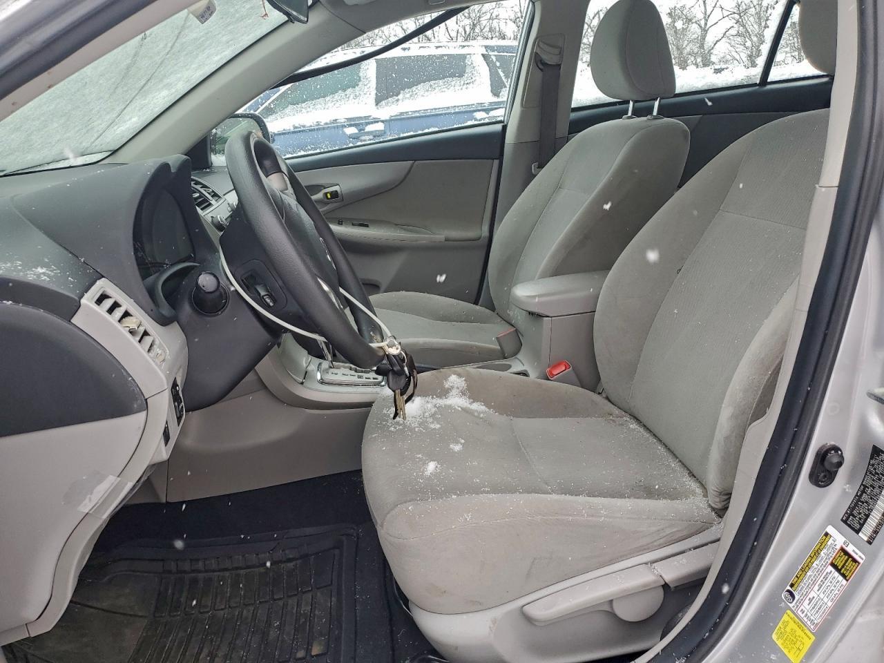 2011 TOYOTA COROLLA