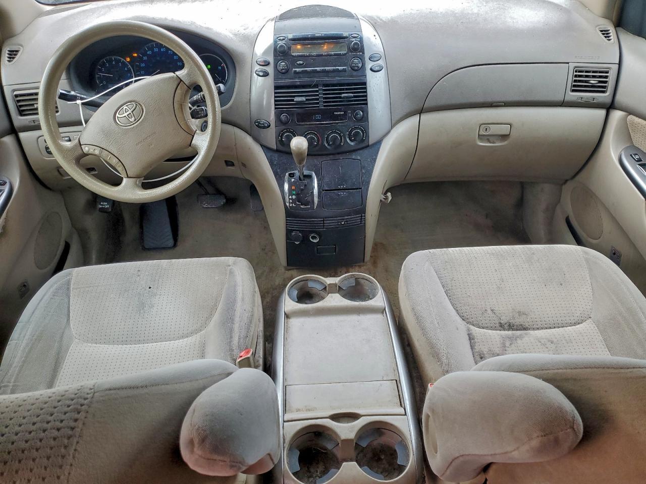 2009 TOYOTA SIENNA
