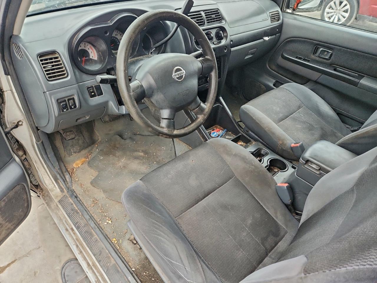 2004 NISSAN Frontier