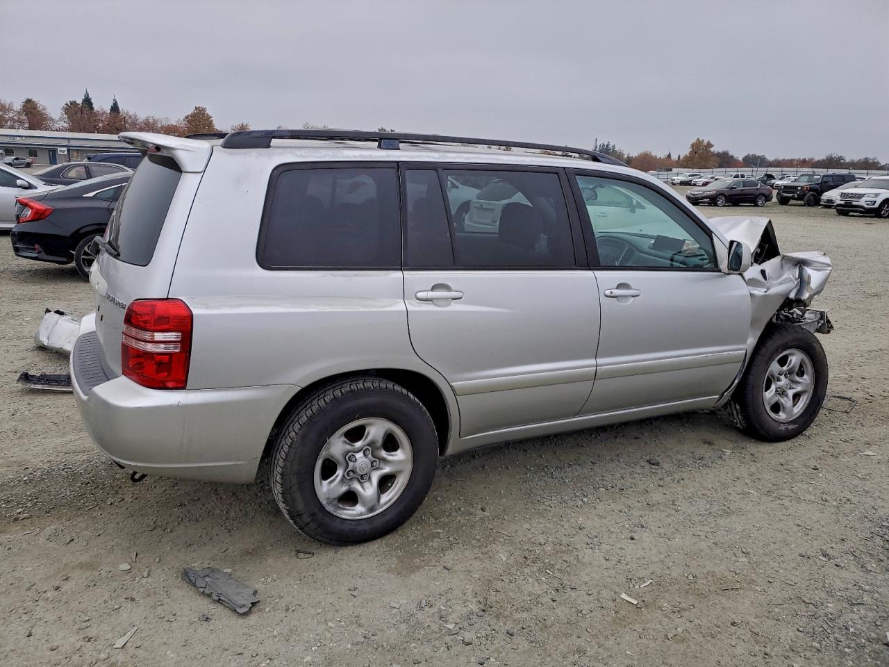 2002 TOYOTA HIGHLANDER