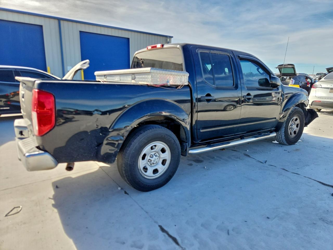 2015 NISSAN Frontier