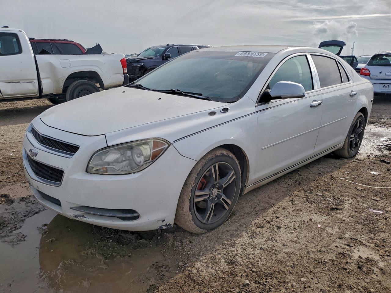 2011 CHEVROLET MALIBU