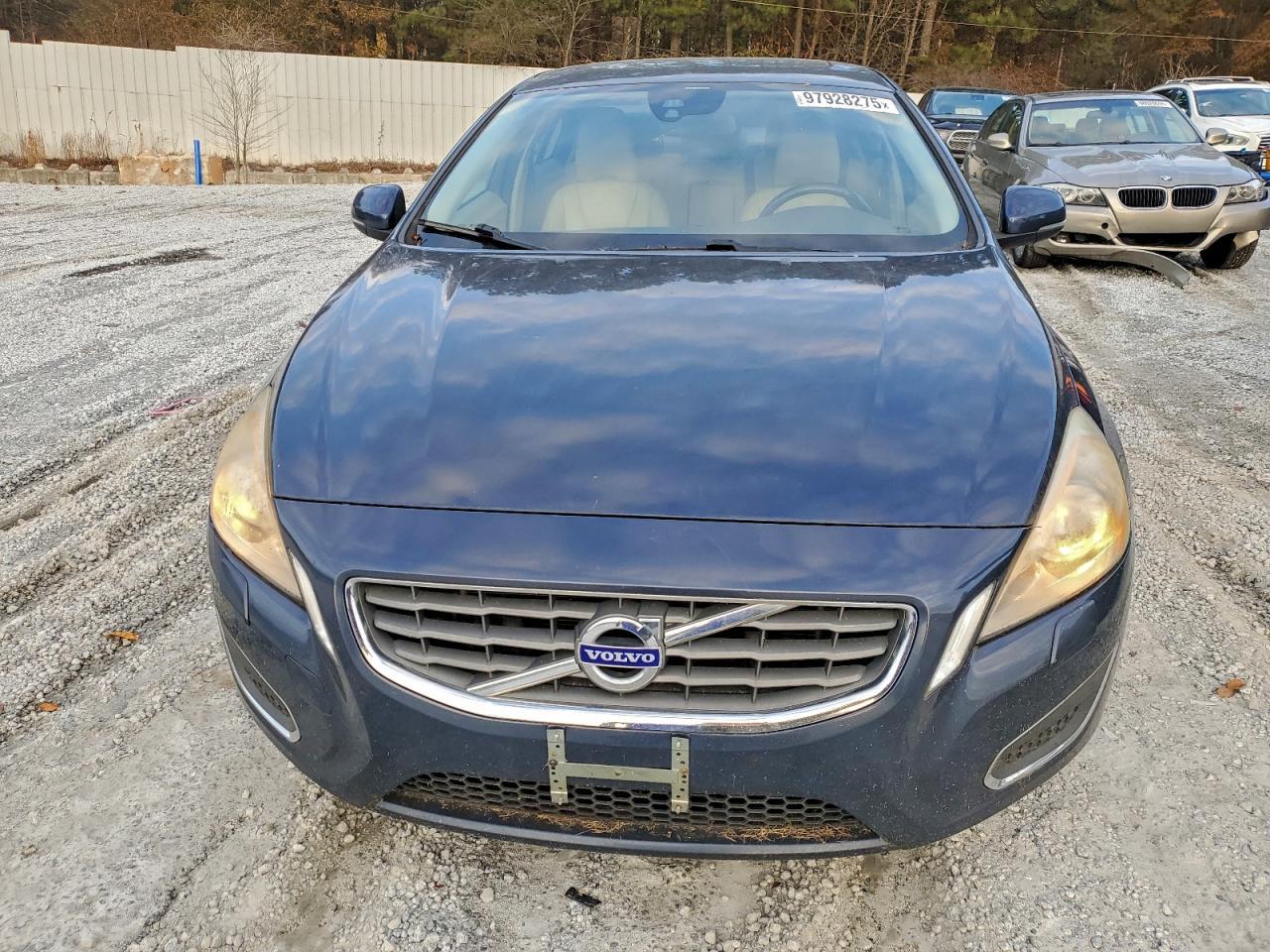 2013 VOLVO S60