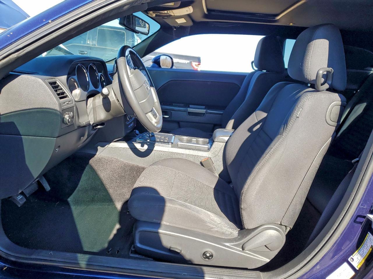 2014 DODGE Challenger
