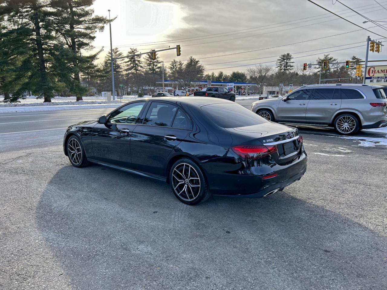 2021 MERCEDES-BENZ E-Class