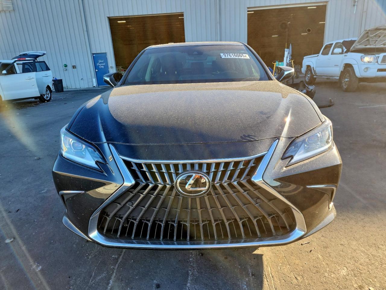 2022 LEXUS ES 350