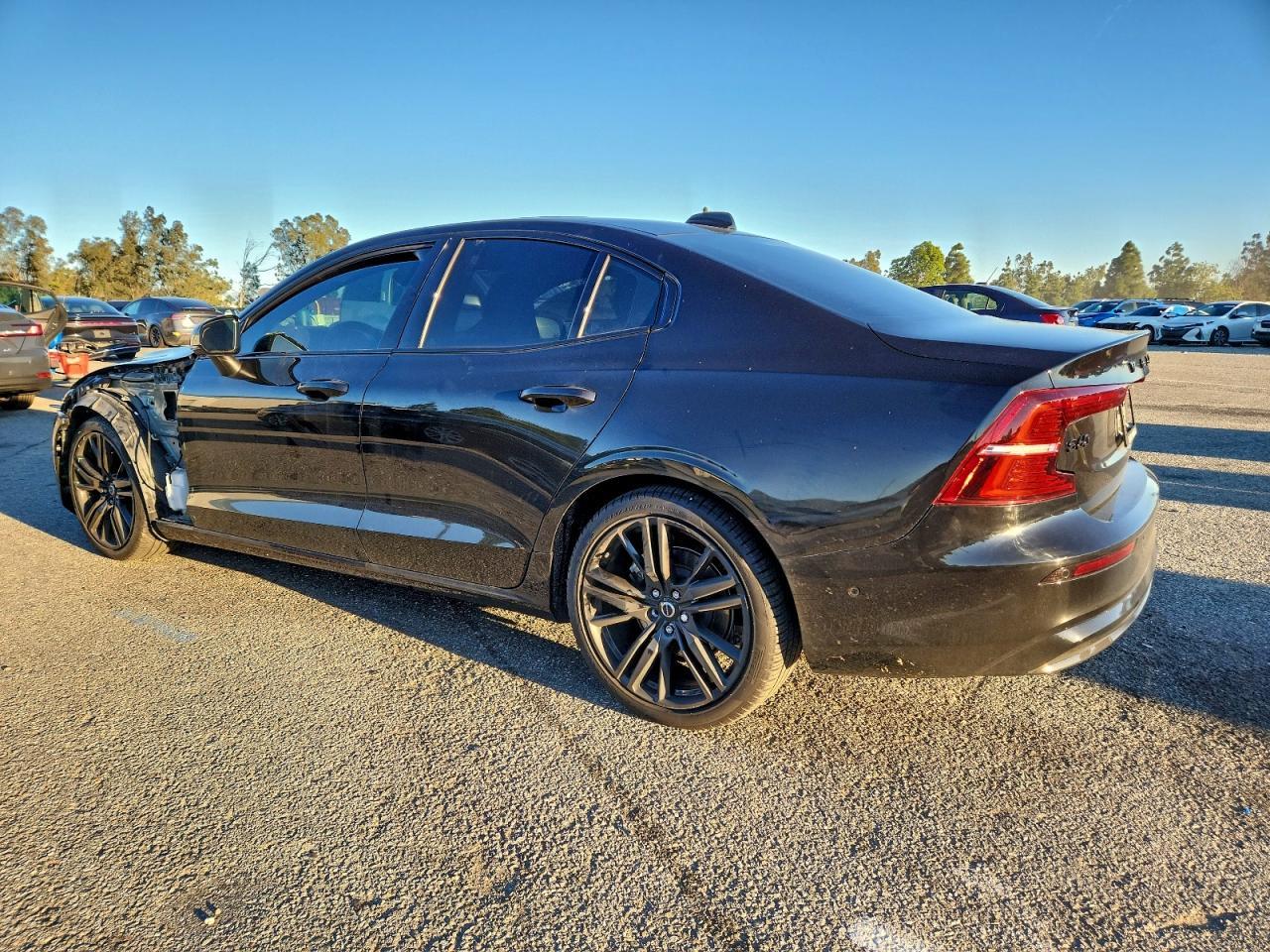 2024 VOLVO S60