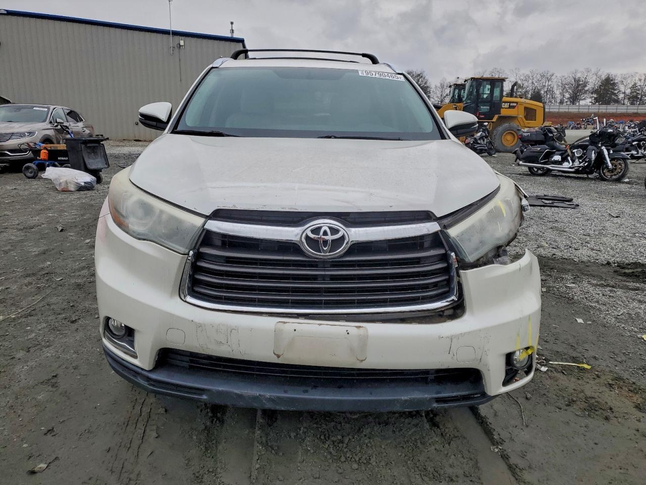 2016 TOYOTA HIGHLANDER