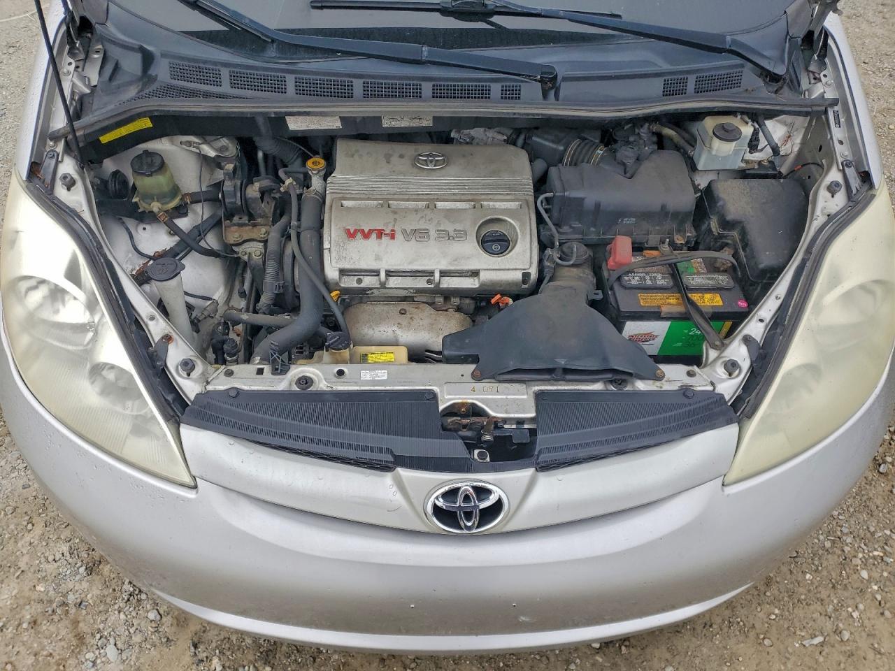2006 TOYOTA SIENNA