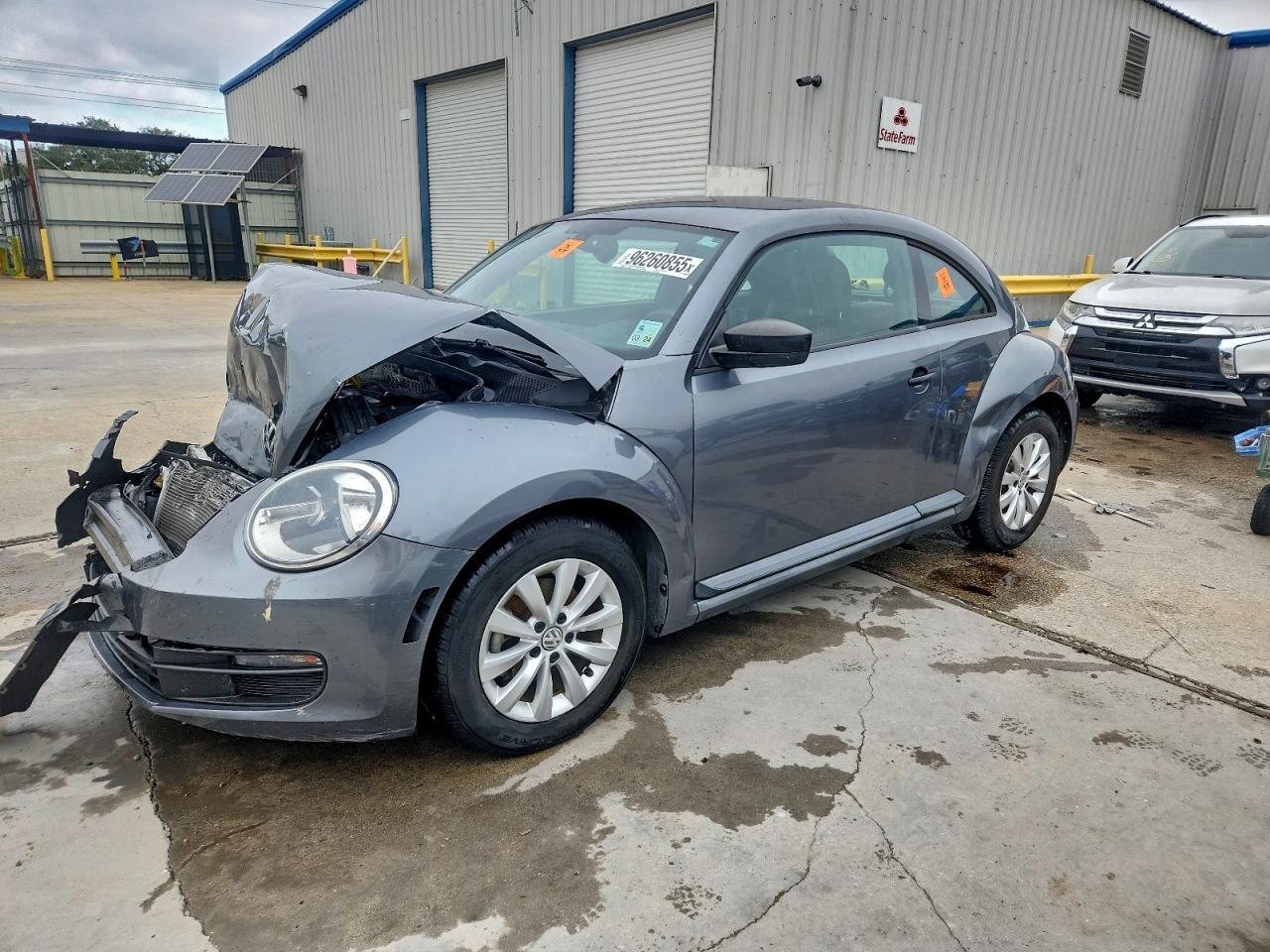 2016 VOLKSWAGEN Beetle