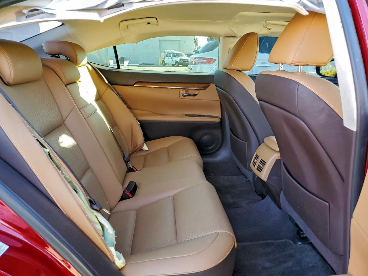 2016 LEXUS ES 300H