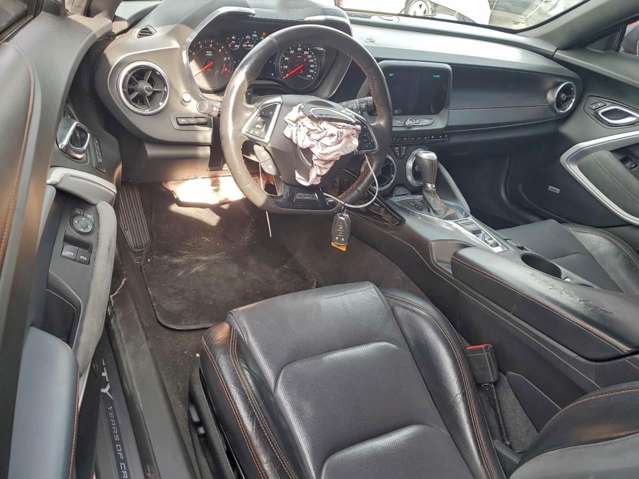 2017 CHEVROLET Camaro