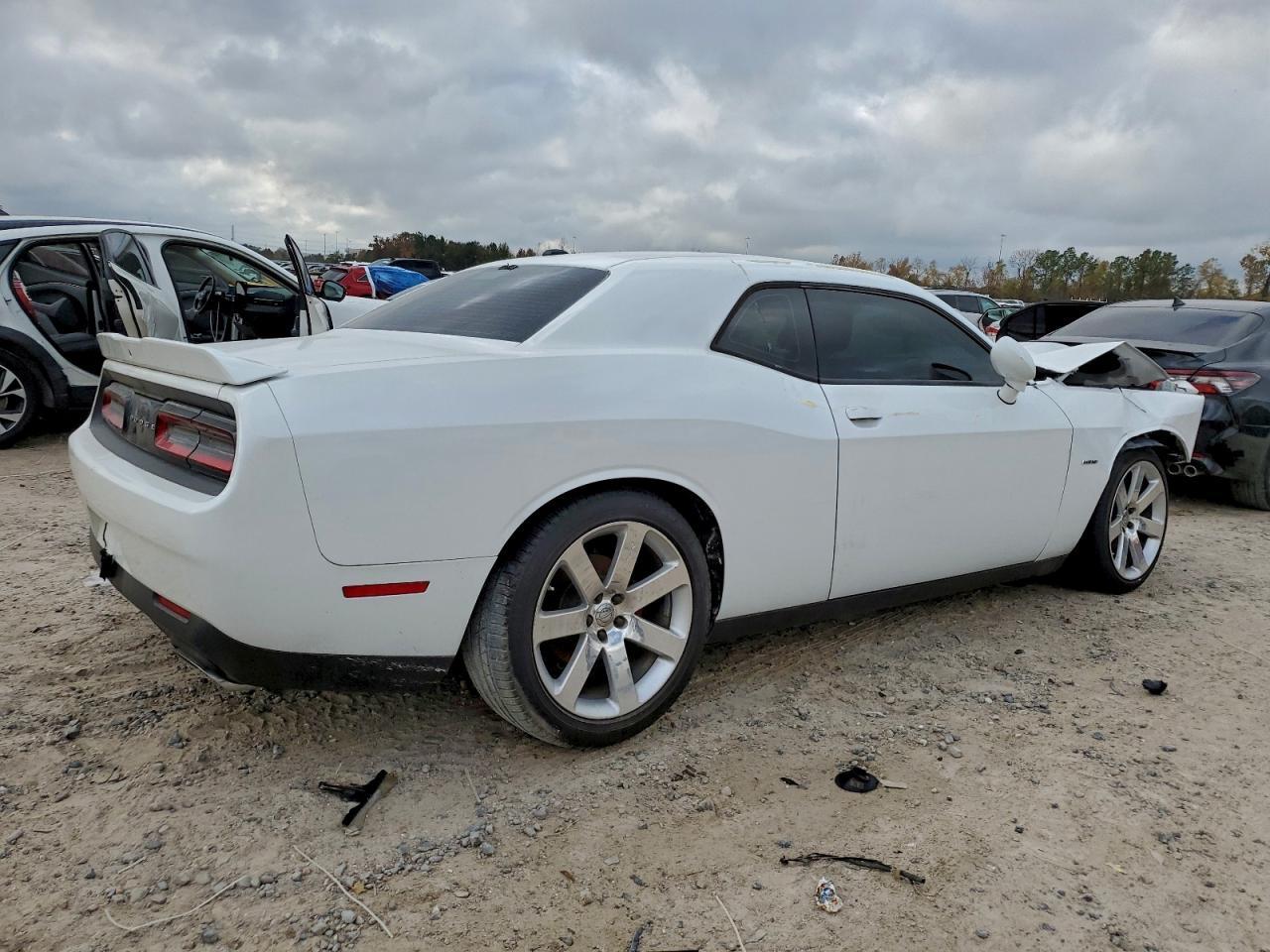 2019 DODGE Challenger