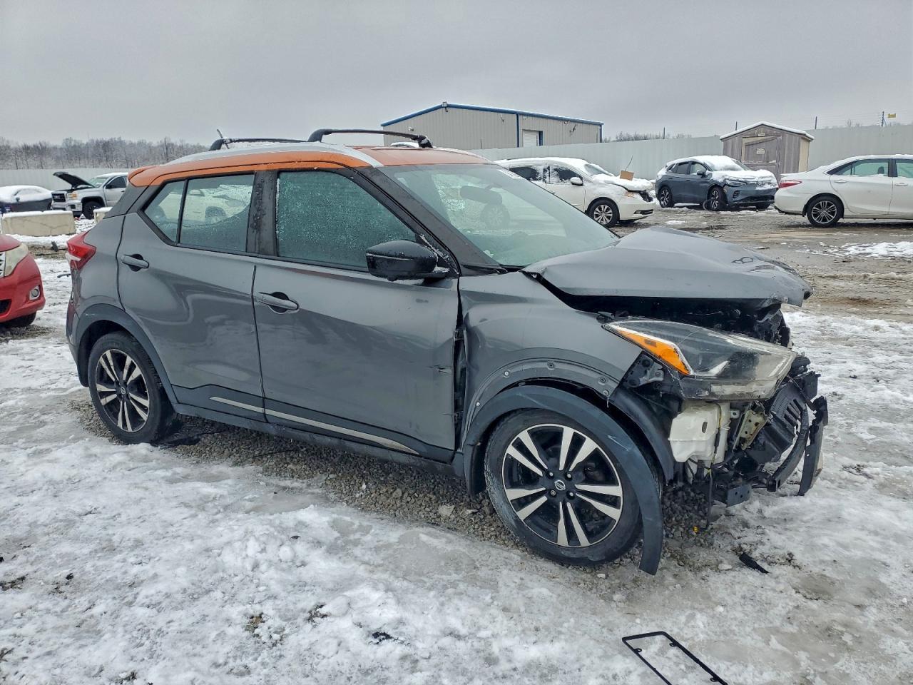 2019 NISSAN KICKS