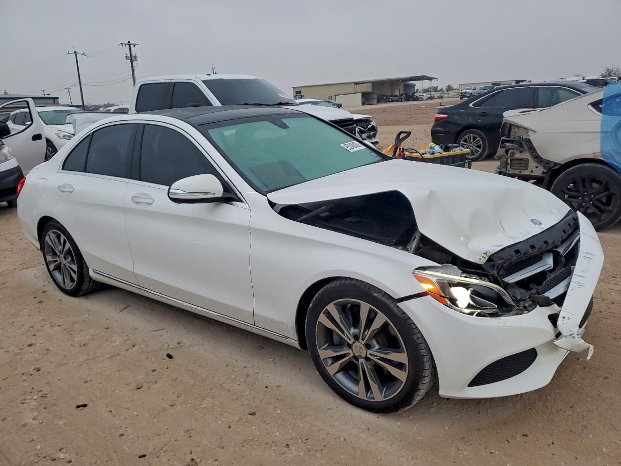 2015 MERCEDES-BENZ C-CLASS