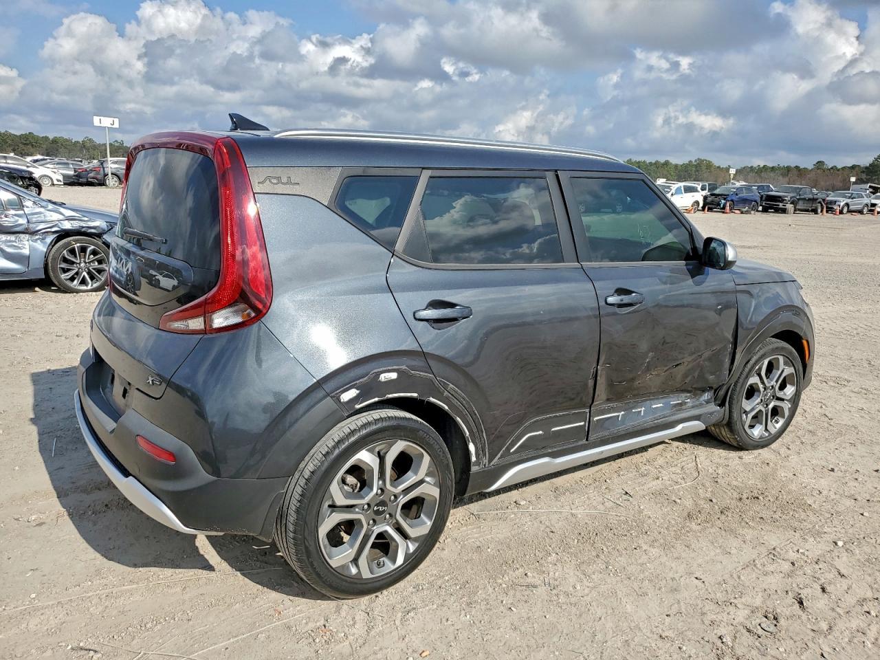 2022 KIA SOUL
