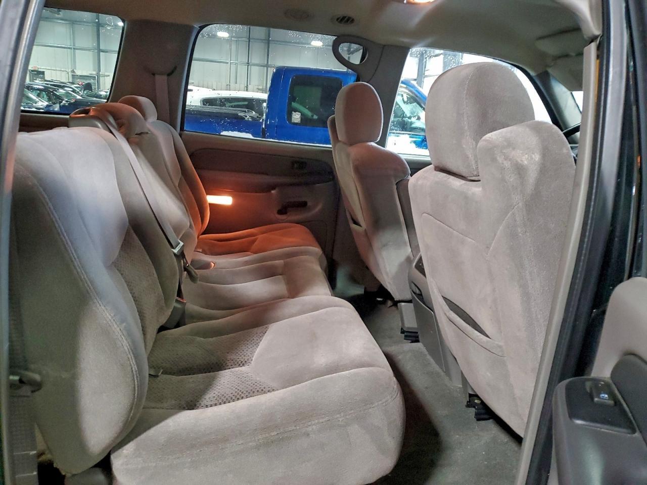 2003 CHEVROLET Suburban