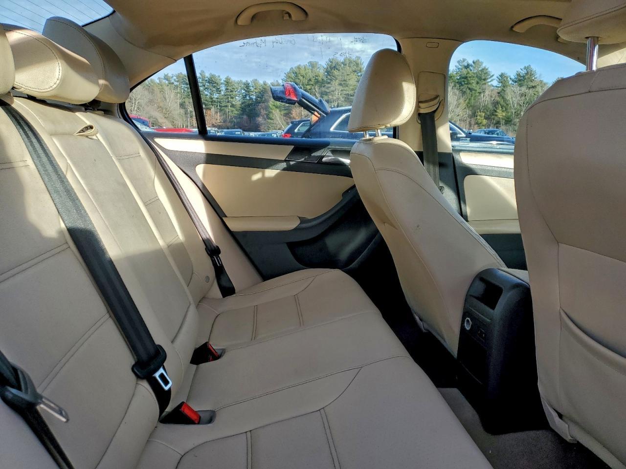 2012 VOLKSWAGEN JETTA