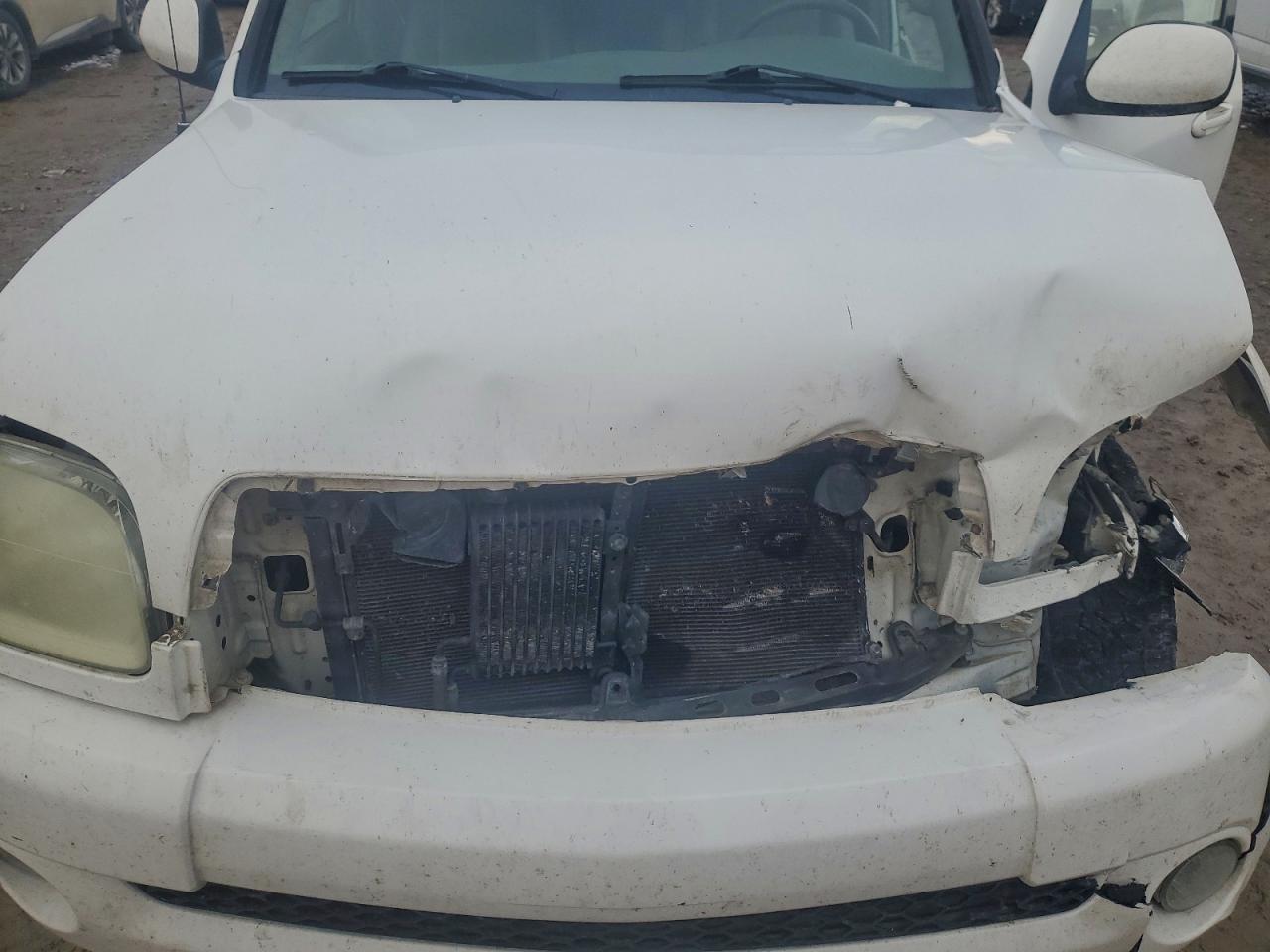 2004 TOYOTA TUNDRA