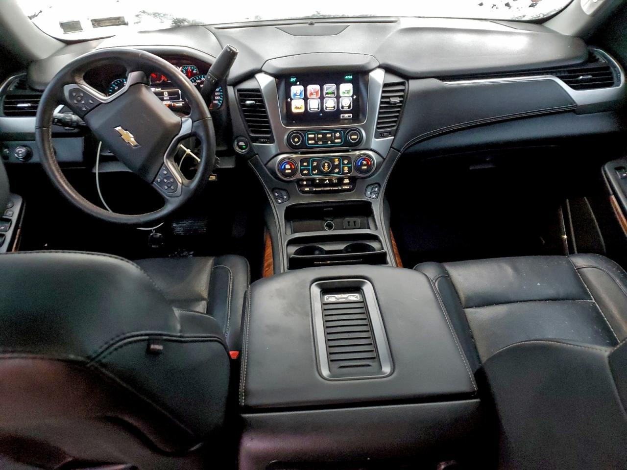 2016 CHEVROLET Suburban