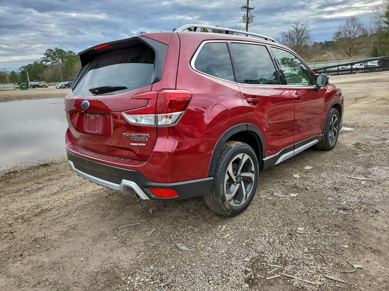2023 SUBARU FORESTER