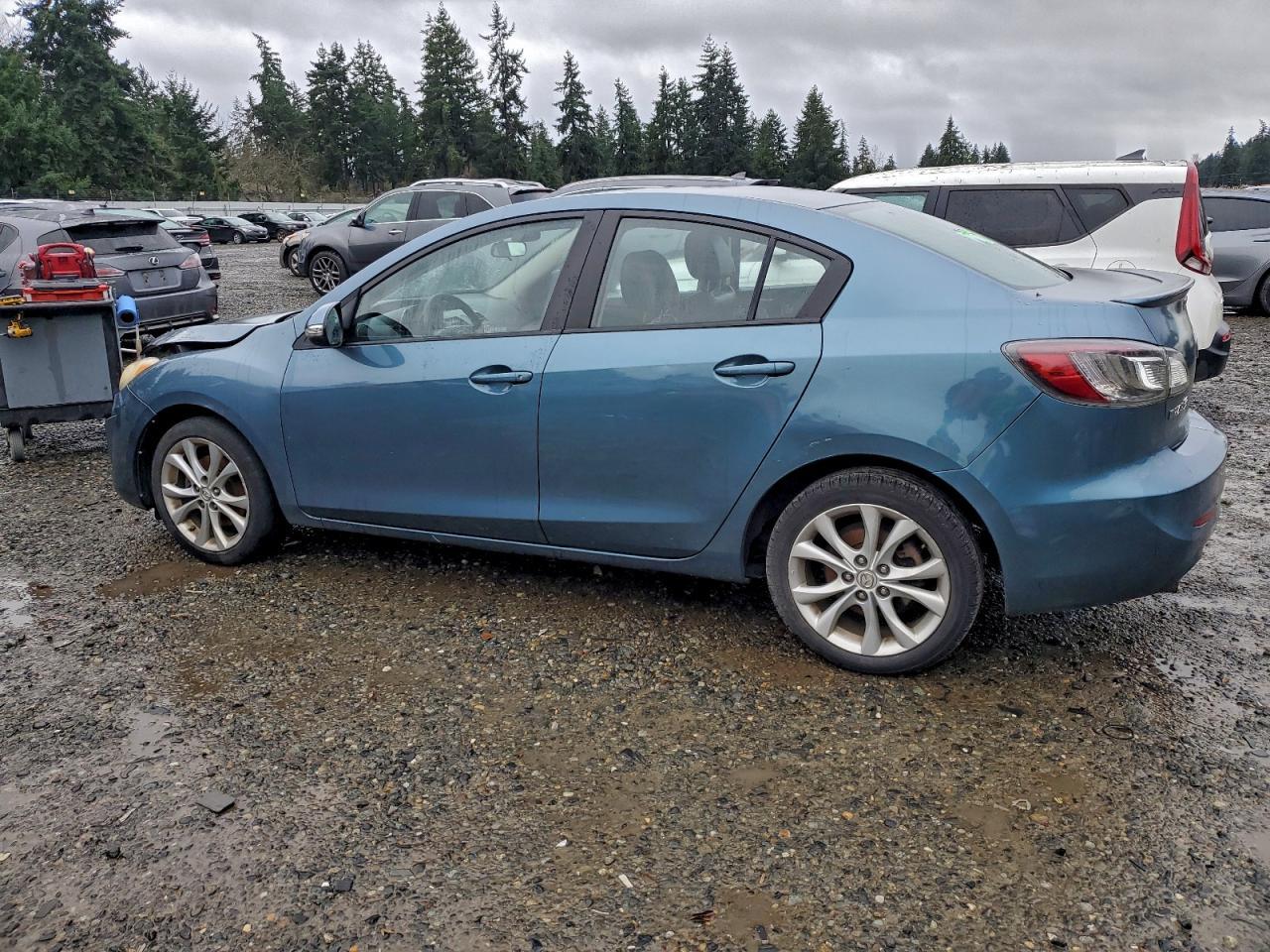 2010 MAZDA 3