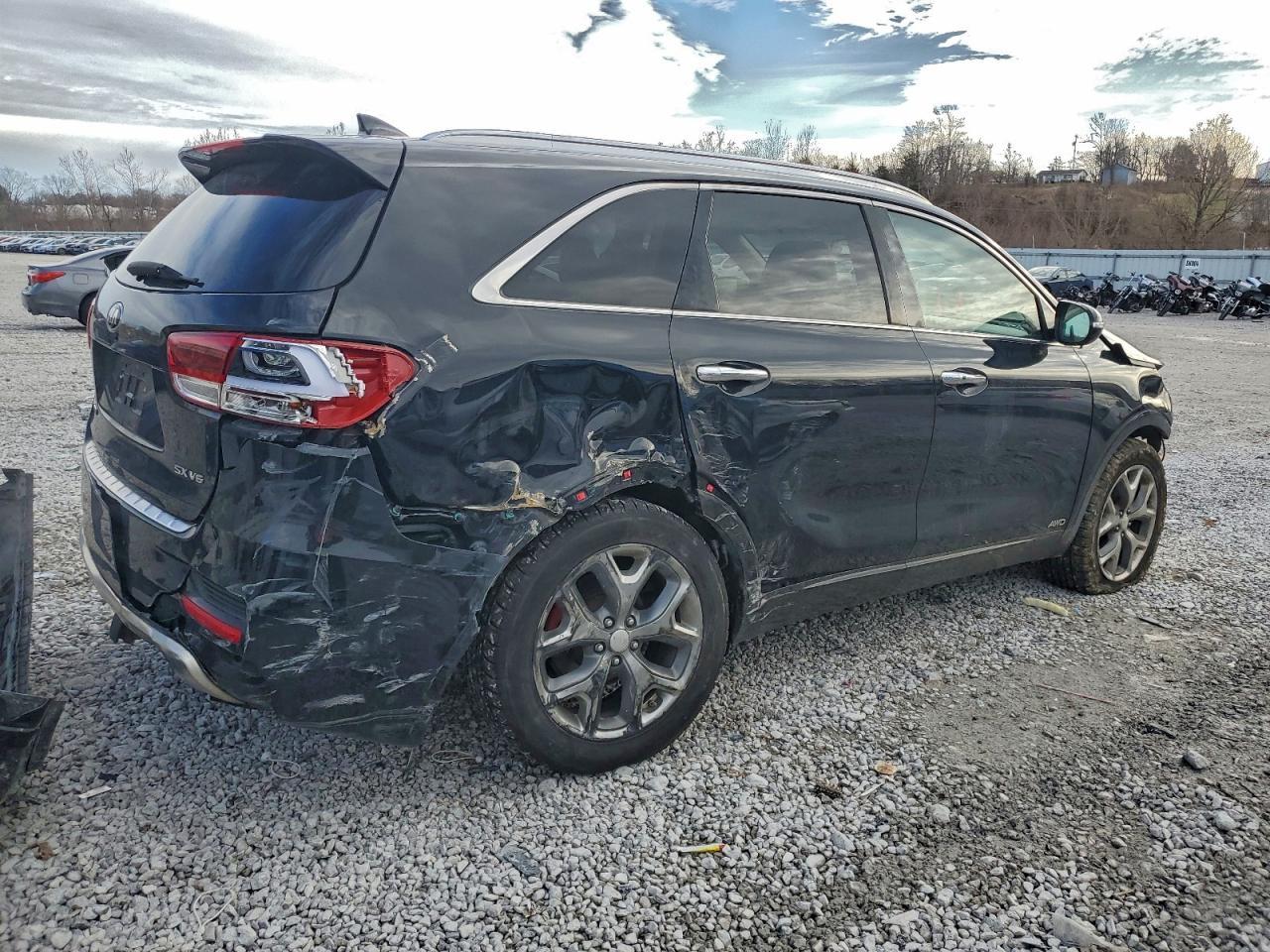 2016 KIA SORENTO