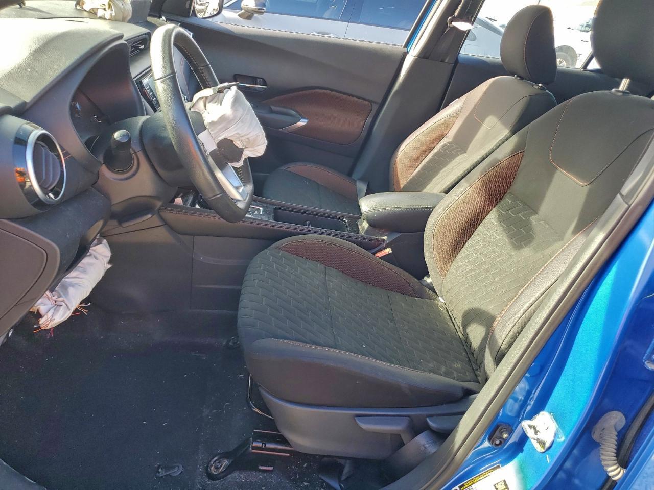 2021 NISSAN KICKS