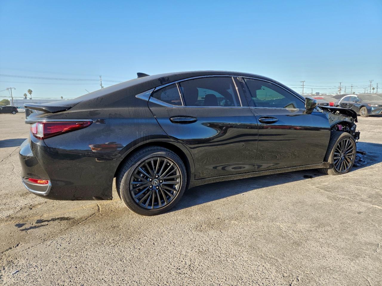 2025 LEXUS ES 300H