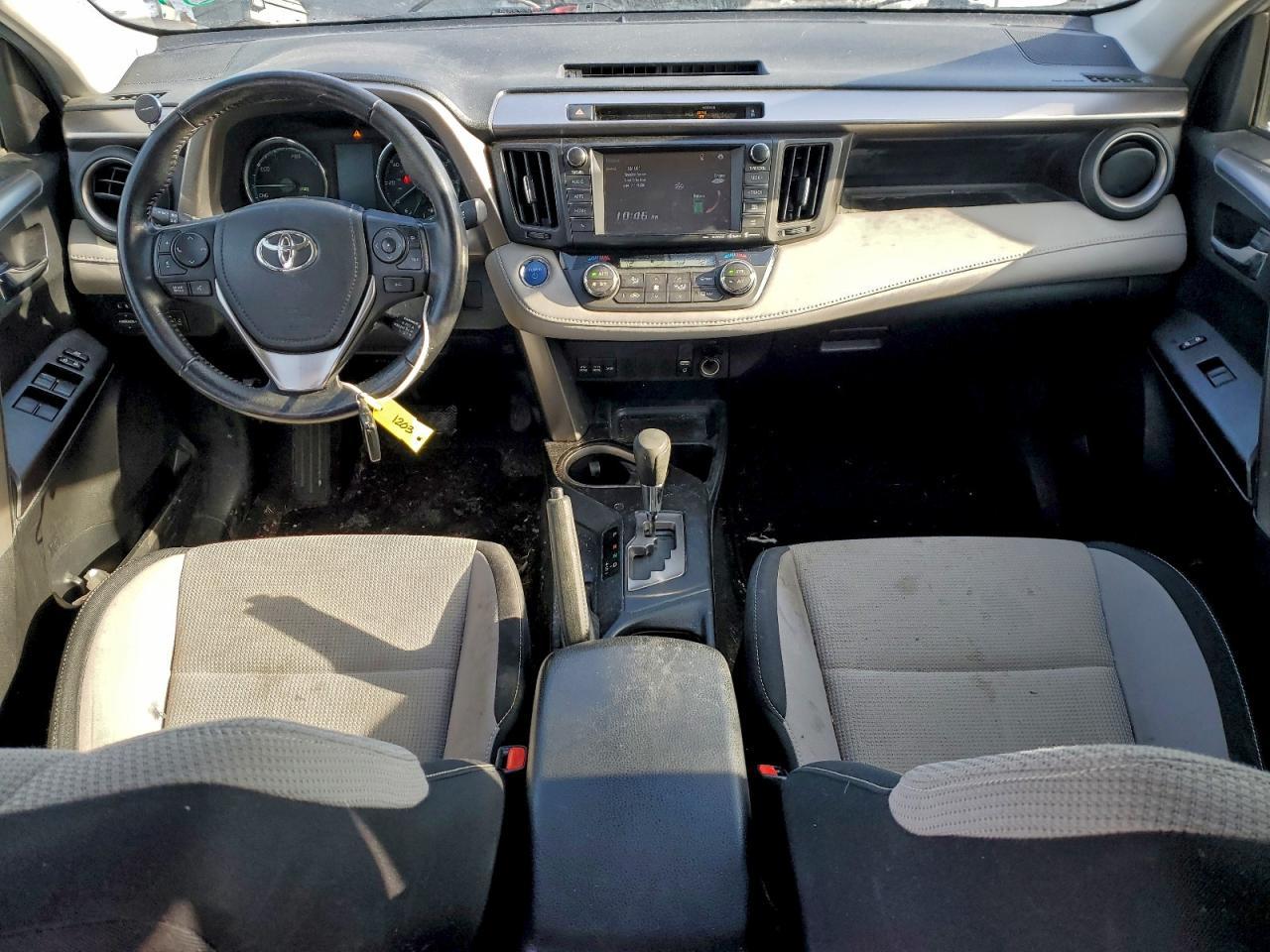 2016 TOYOTA RAV4