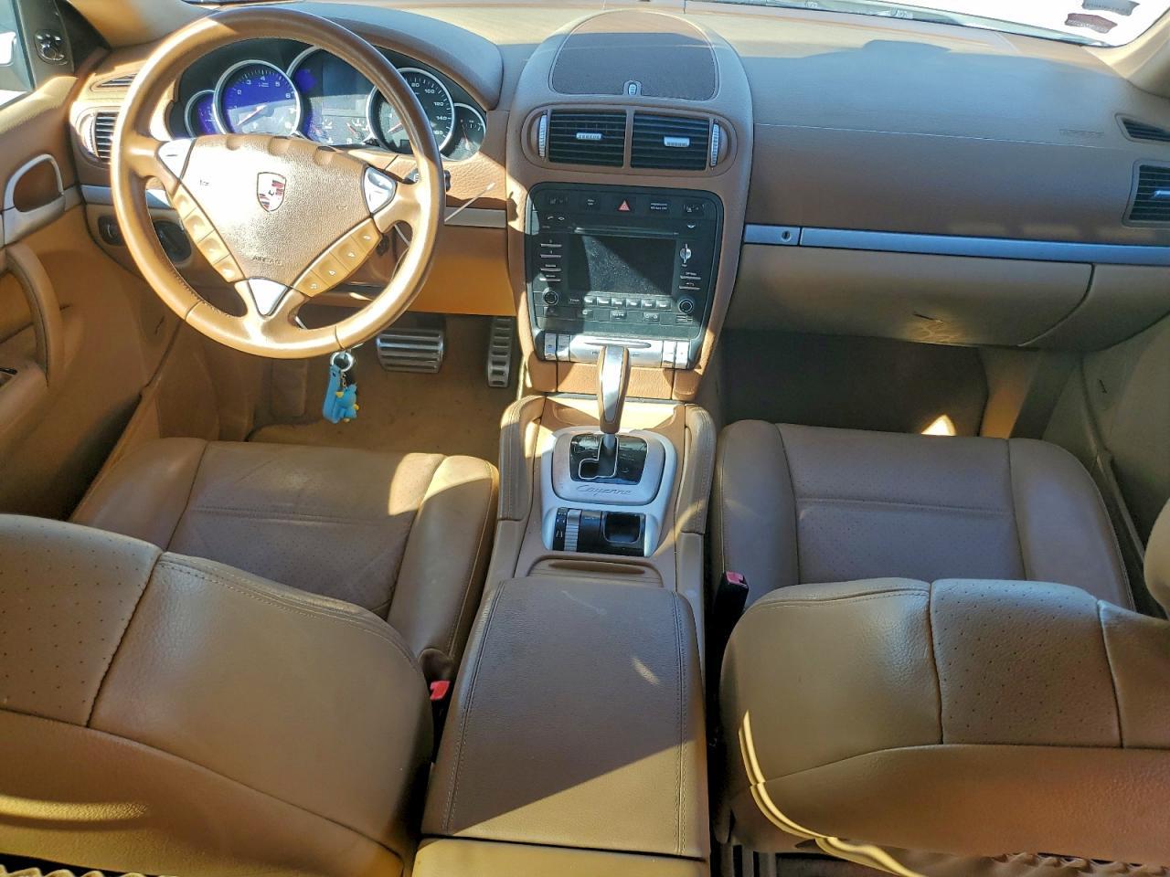2010 PORSCHE CAYENNE