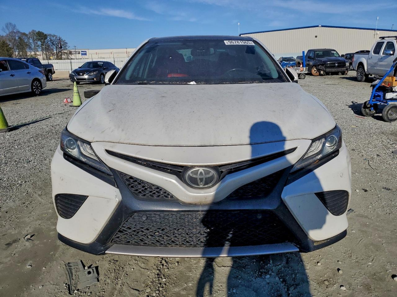 2018 TOYOTA CAMRY