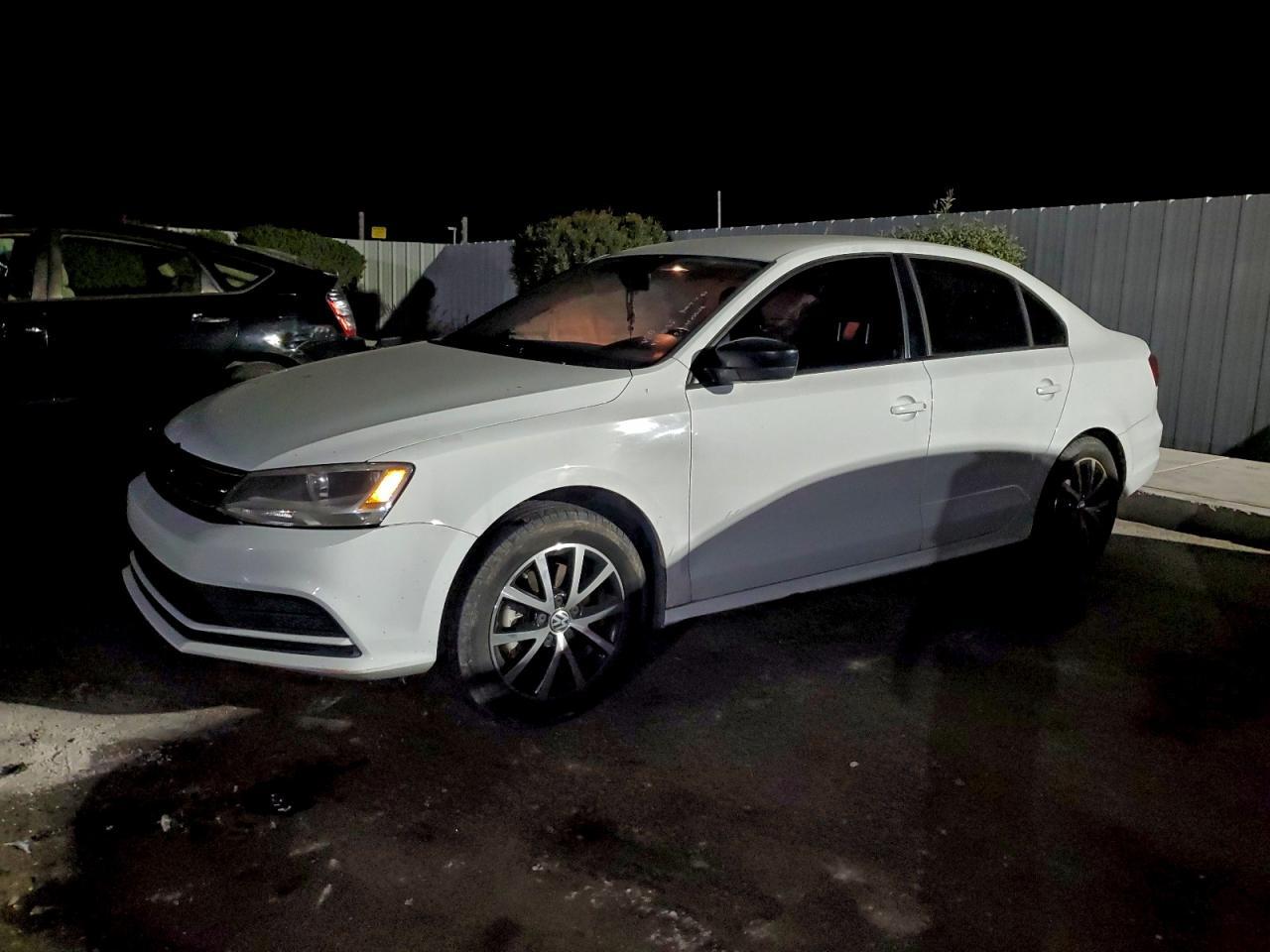 2016 VOLKSWAGEN JETTA