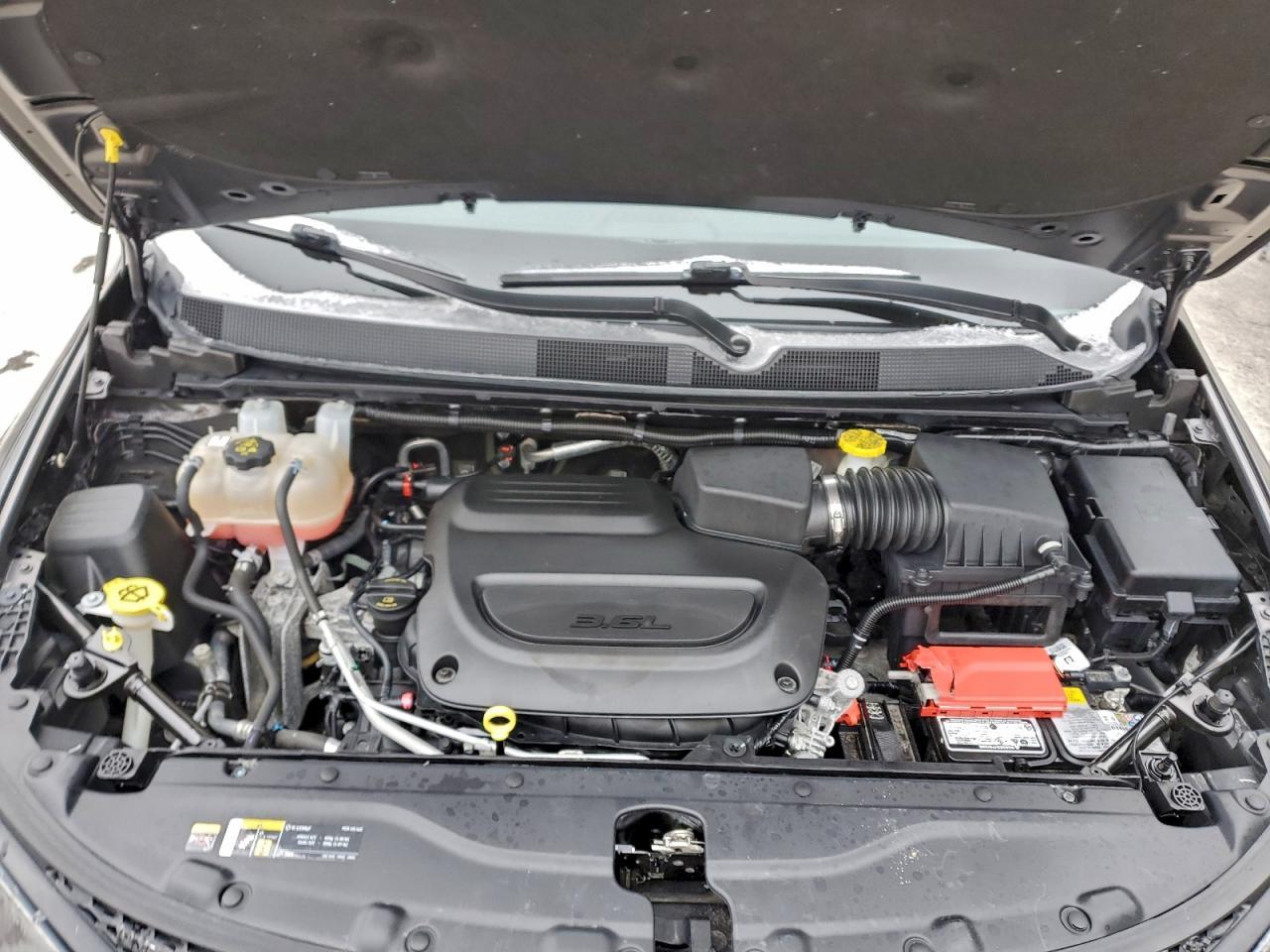 2023 CHRYSLER Voyager
