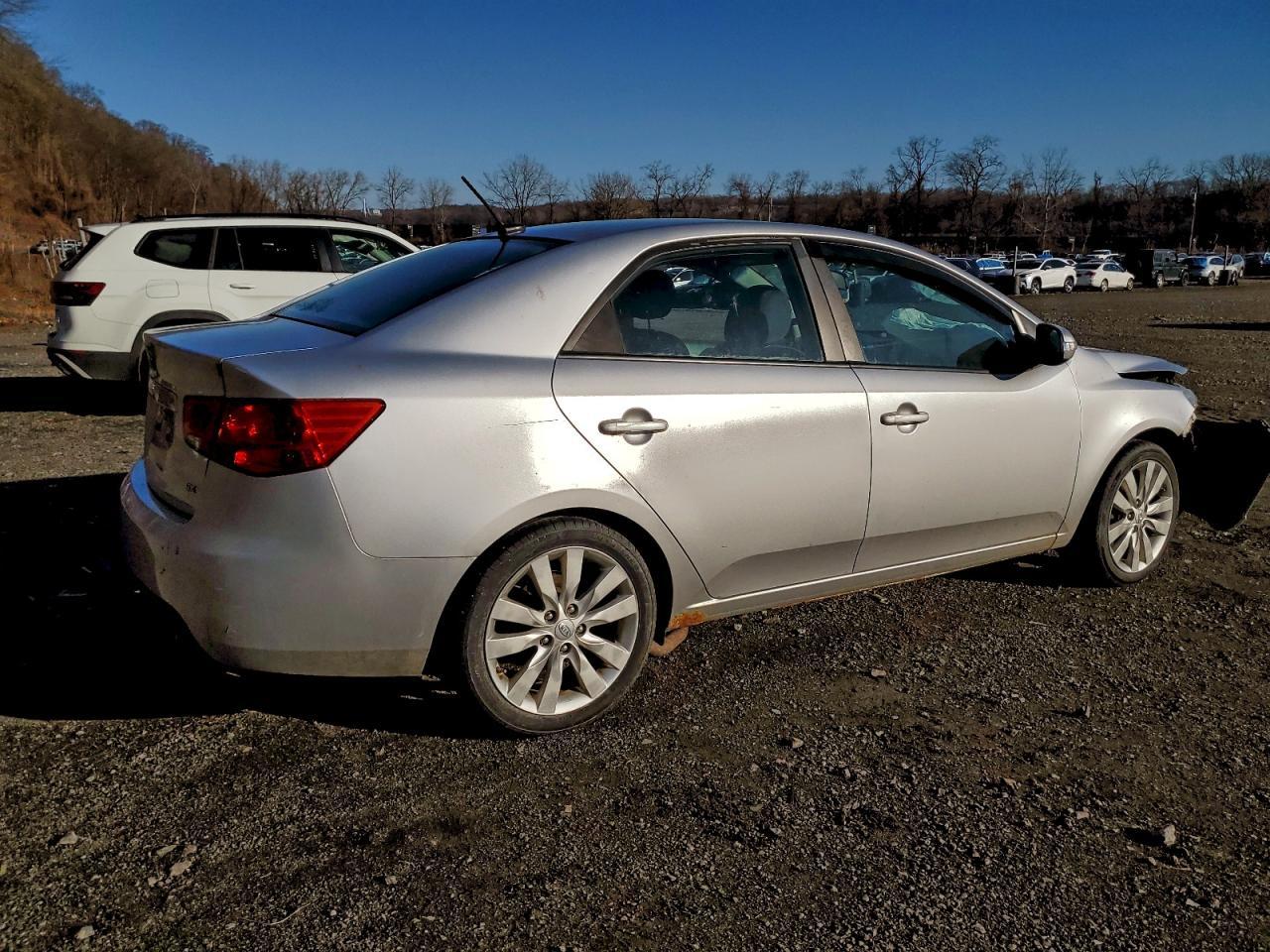 2010 KIA FORTE