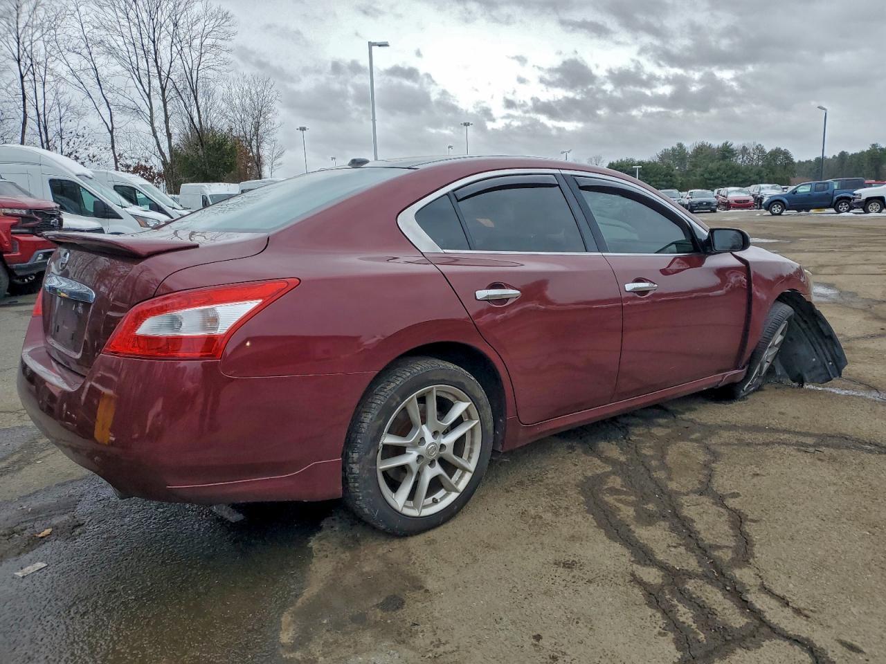 2011 NISSAN Maxima