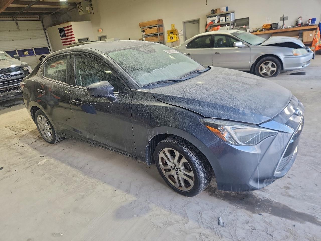 2017 TOYOTA YARIS