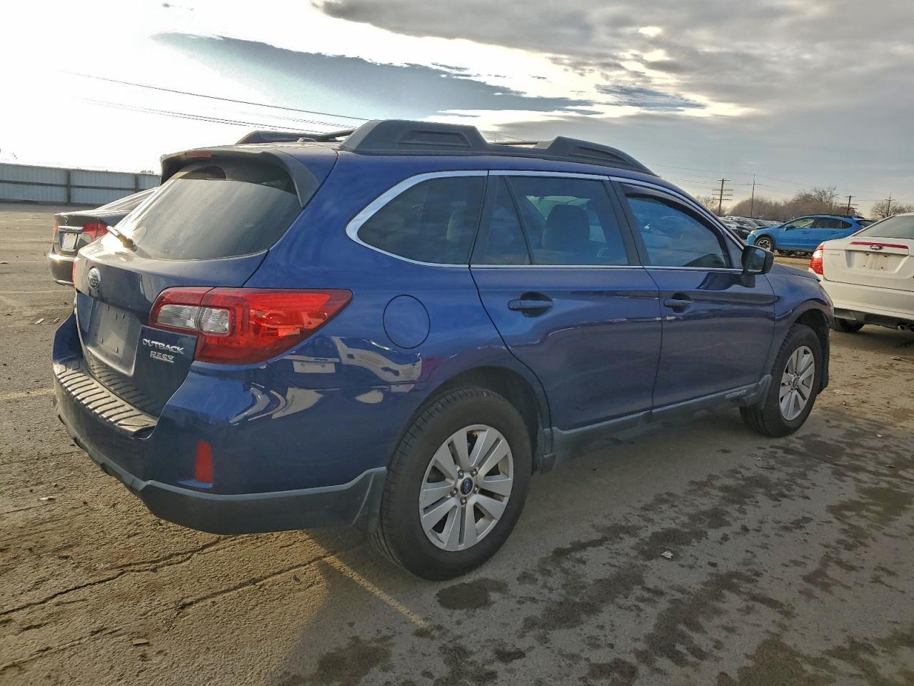 2015 SUBARU Outback