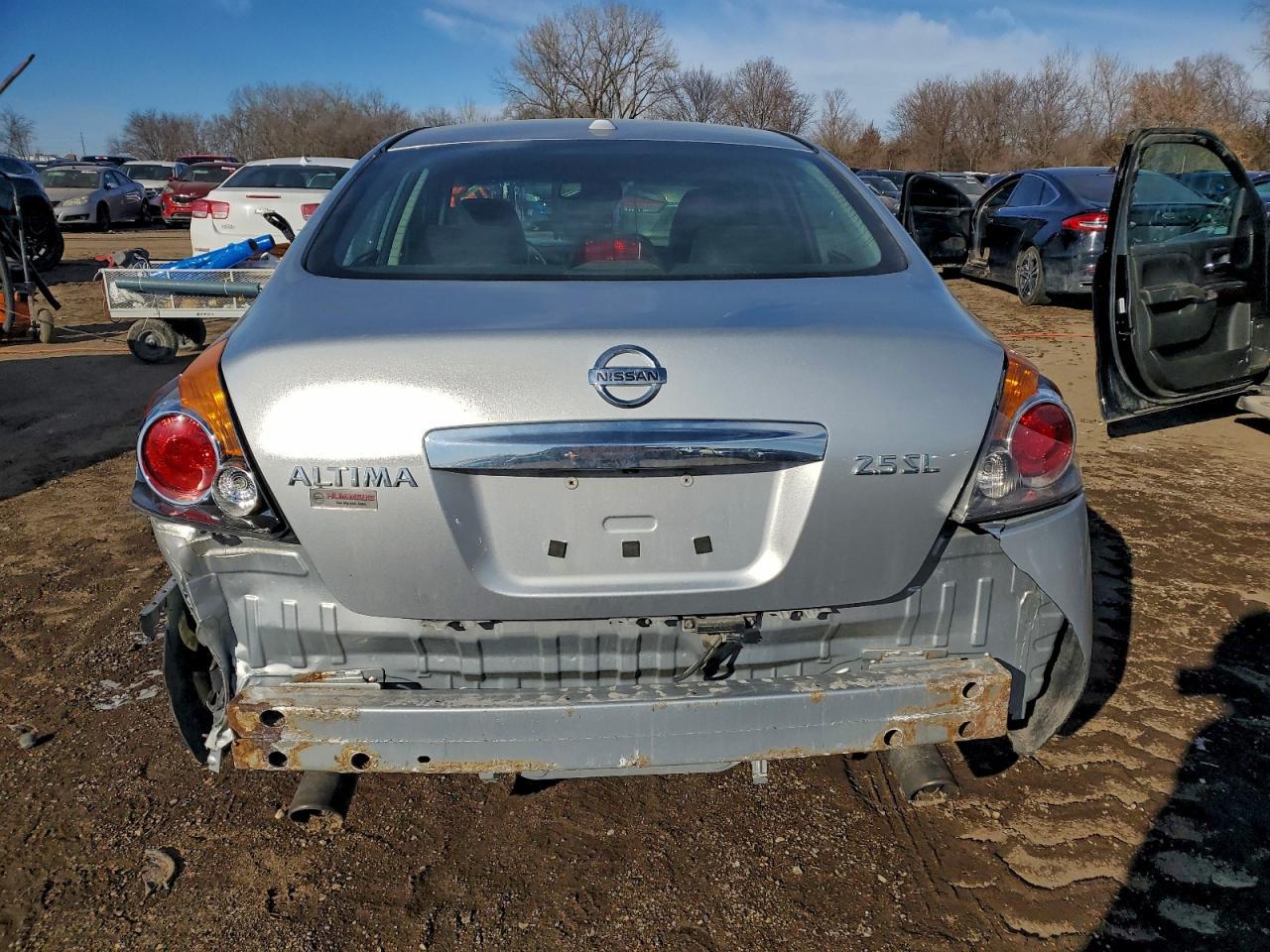 2010 NISSAN ALTIMA