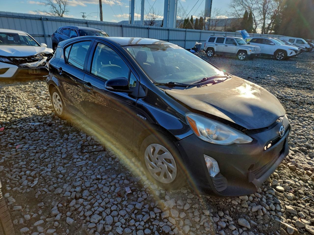 2016 TOYOTA Prius c