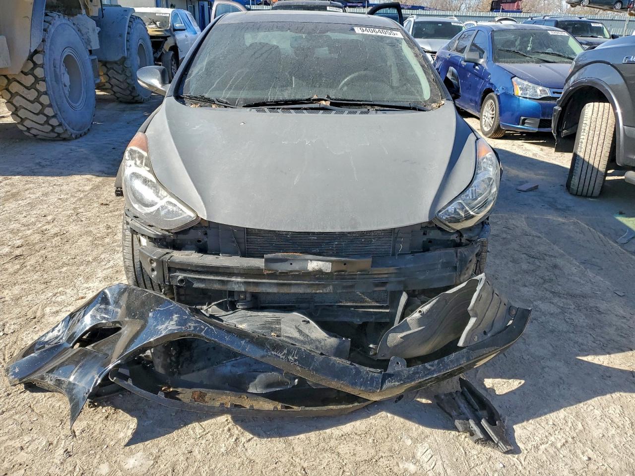 2012 HYUNDAI ELANTRA