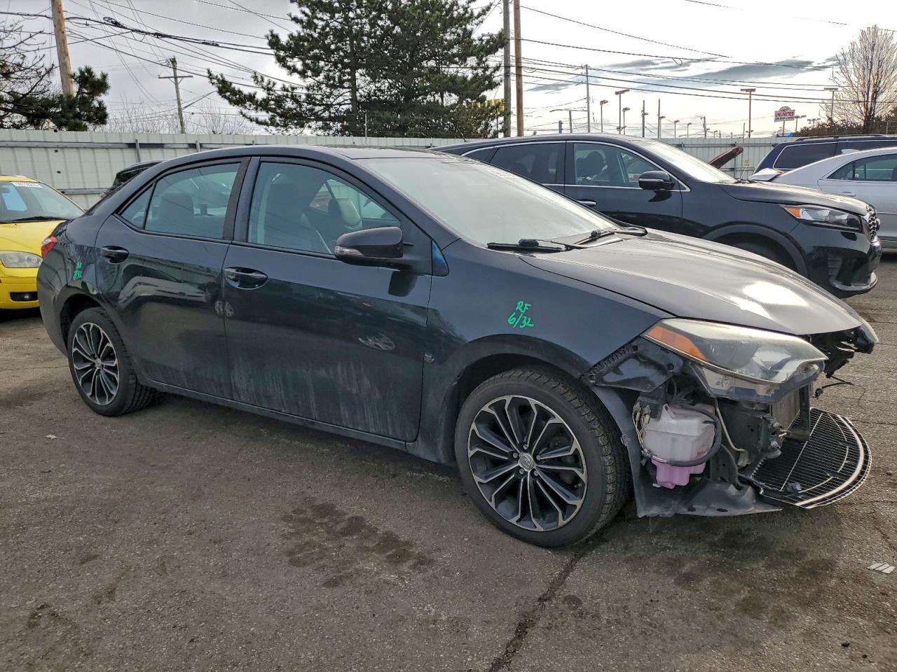 2016 TOYOTA COROLLA