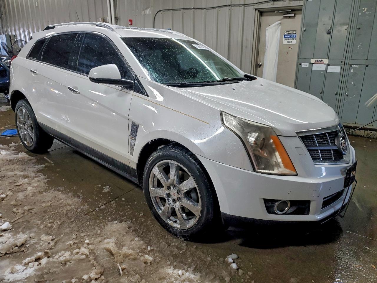 2010 CADILLAC SRX