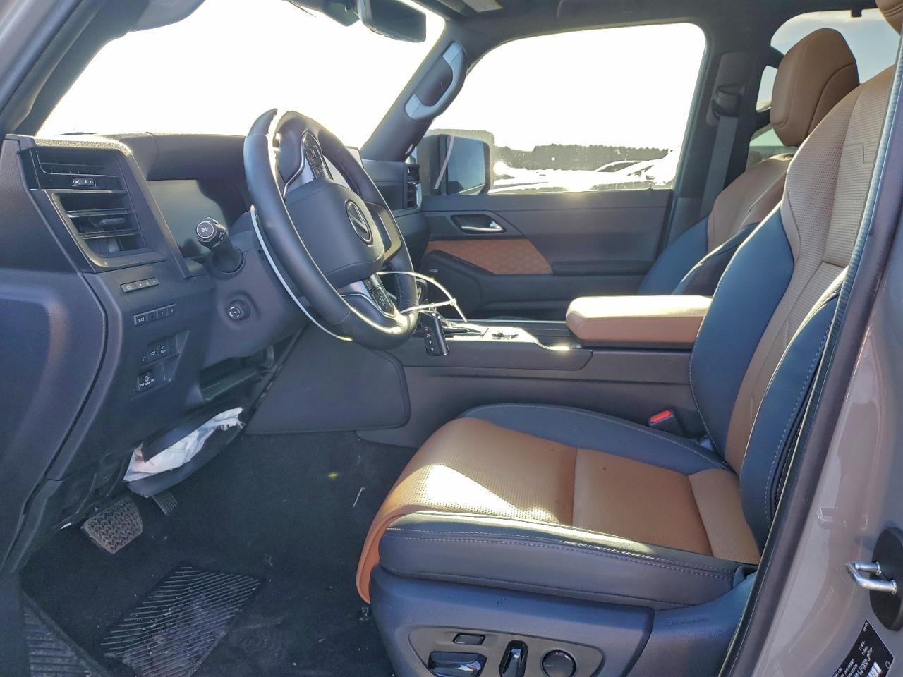 2025 LEXUS GX 550