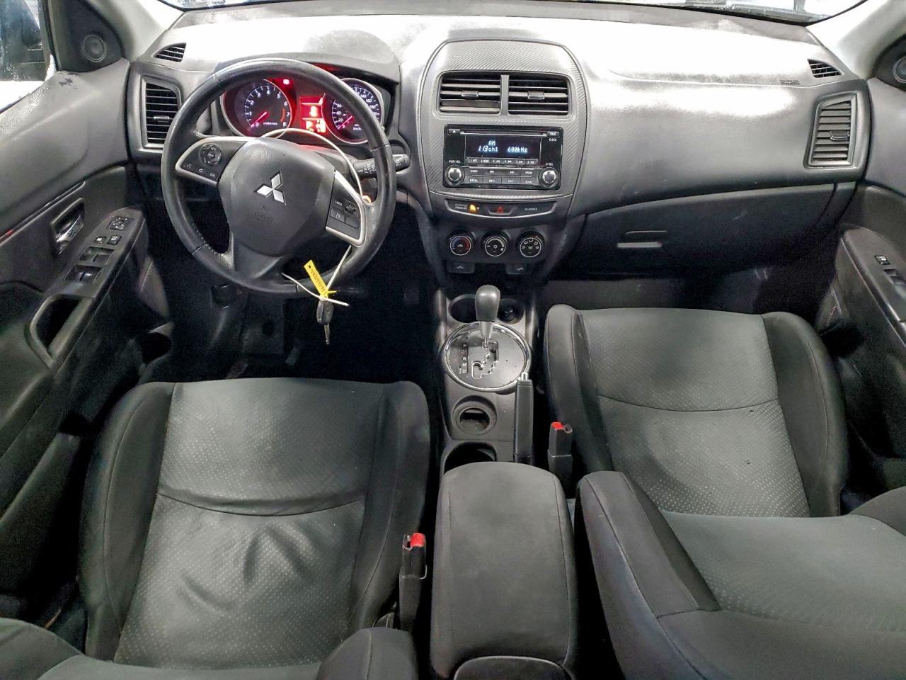 2015 MITSUBISHI RVR