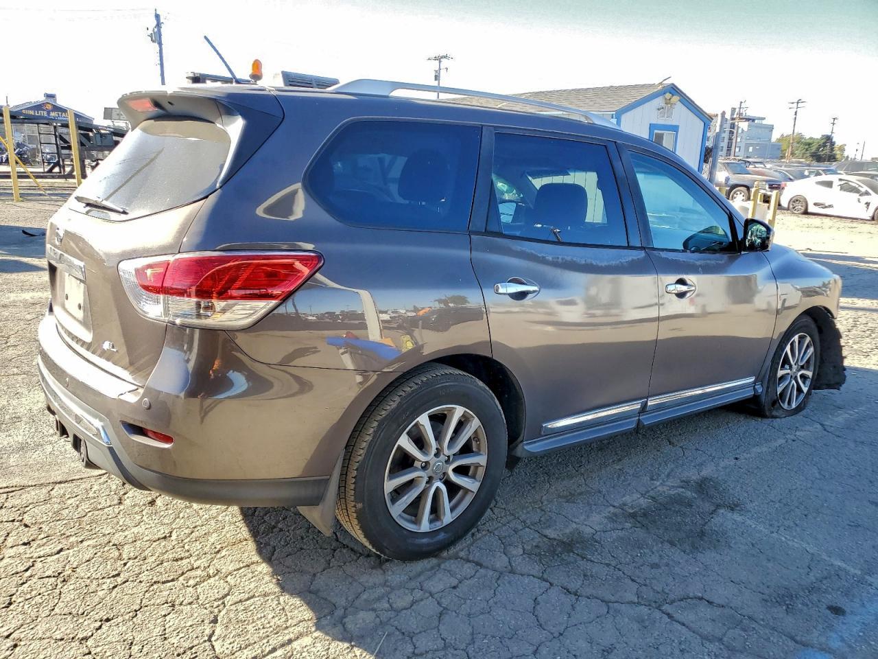 2015 NISSAN PATHFINDER