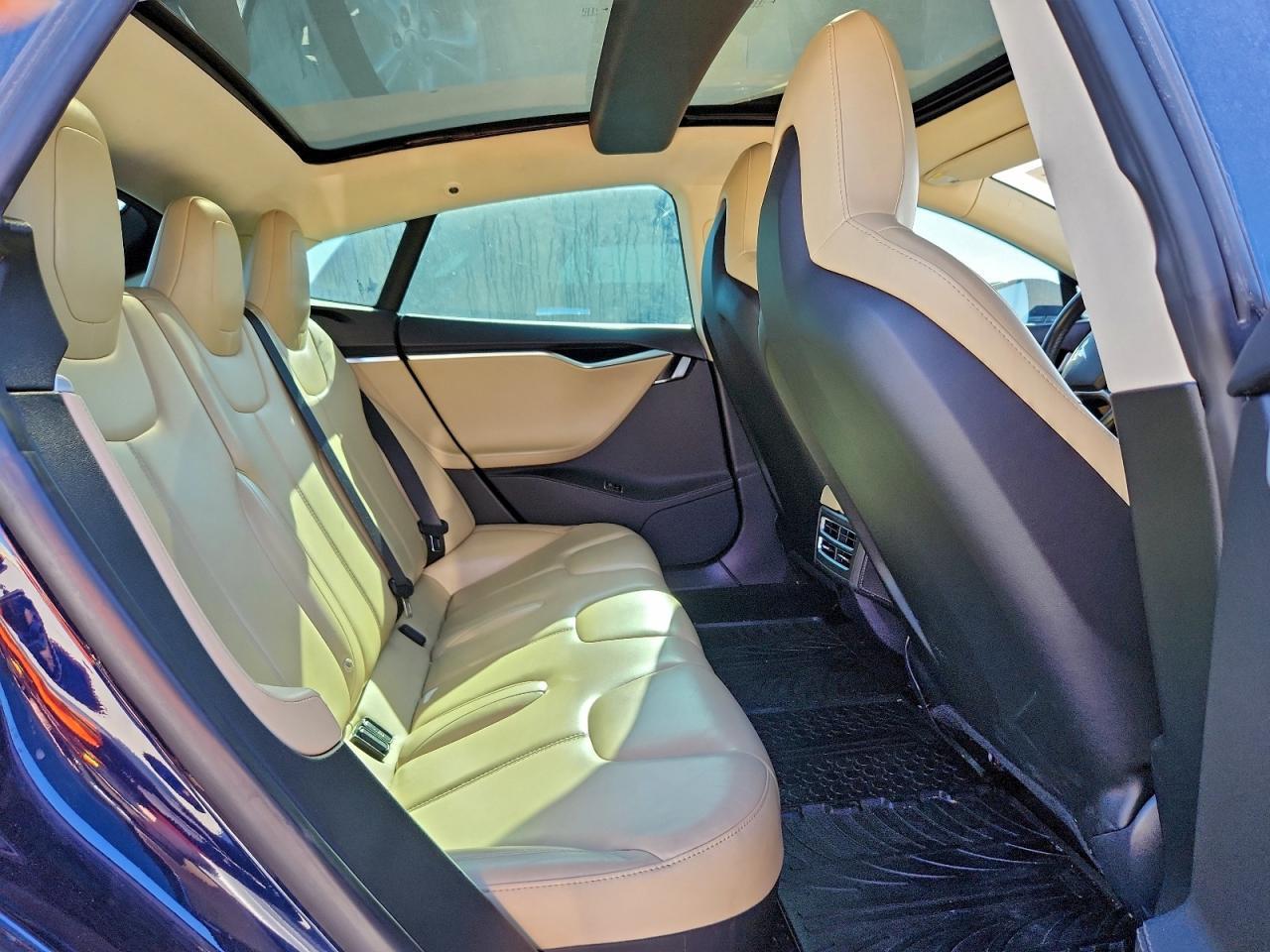 2015 TESLA MODEL S