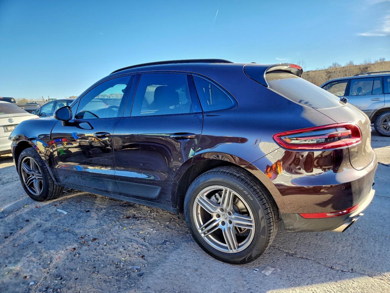2016 PORSCHE Macan