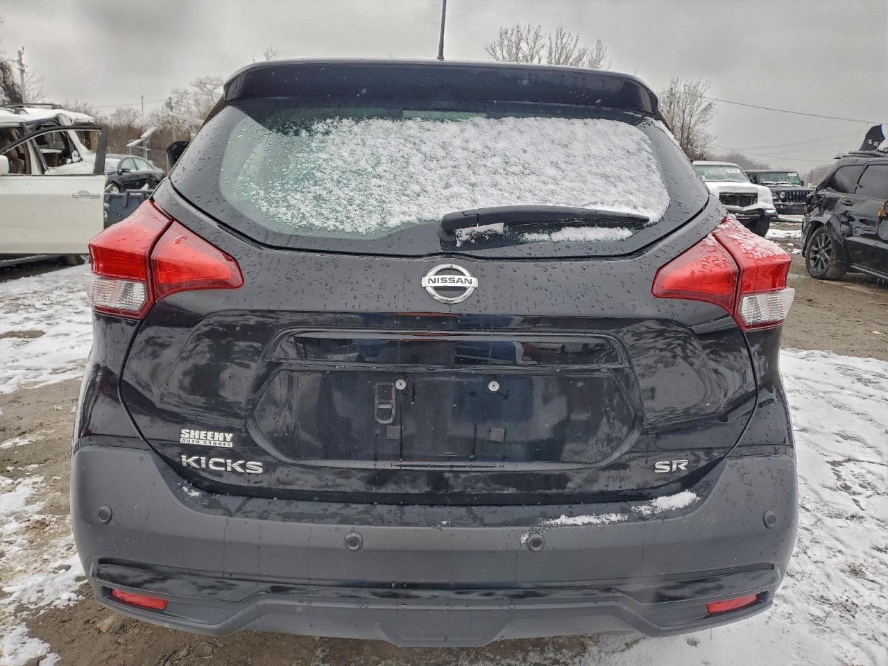 2020 NISSAN KICKS